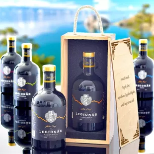Palack ajándék kazettában CONTRABAND