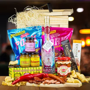 Ajándékláda szilvapálinkával | Szabványos fedél, Fedél gravírozott szöveggel, Fedél karácsonyi motívummal