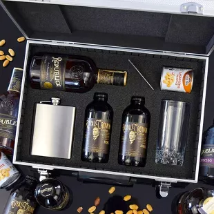 Božkov Republica Exclusive AL Koffer Contraband CONTRABAND.ZONE Eredeti ajándék férfiaknak Božkov Republica Exclusive AL Koffer