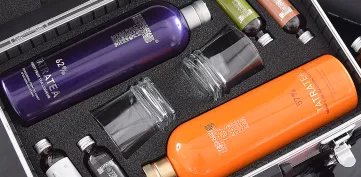 Ajándék AL Koffer Likőrrel