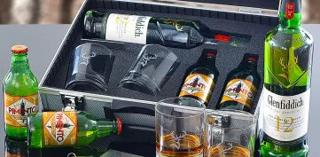 Ajándék AL Koffer Whiskyvel