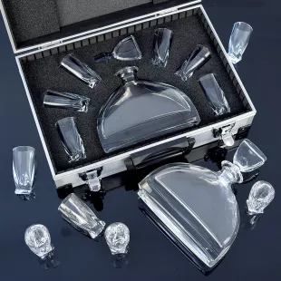 Ajándékkosár NEMO Karaffa Bohemia Crystal AL Koffer Contraband