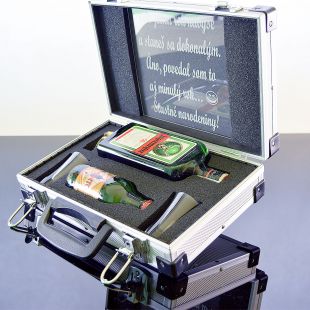Dárkový koš Jägermeister AL Kufr Contraband dárek pro muže